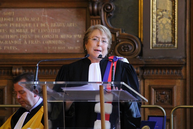 Son excellence Madame Michelle Bachelet lors de son discours de remerciements.