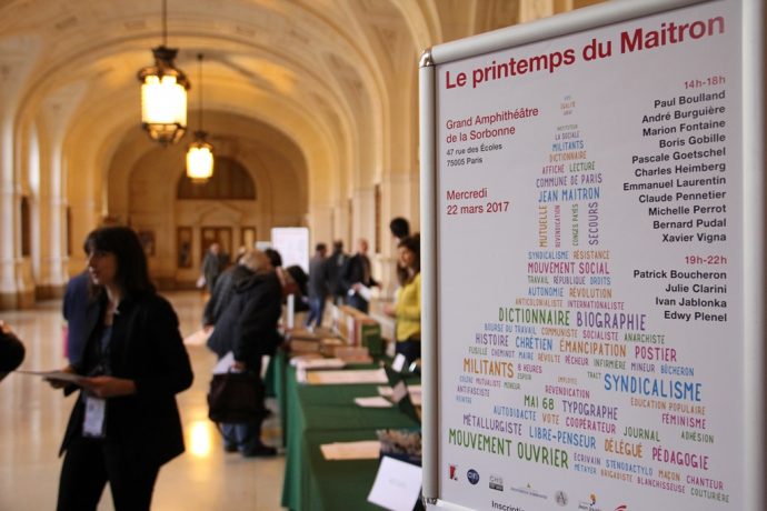 Le Printemps du Maitron en Sorbonne, accueil dans le Grand Hall.