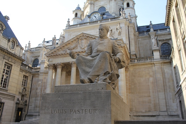 Statues_Pasteur&Hugo_restaurées (10)