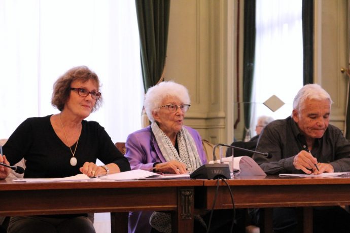 De gauche à droite, Mme Marie-Claire Paponnaud, Mme Yvette Roudy et M. Jean-Pierre Saldou, membres du jury du prix Pierre et Yvette Roudy