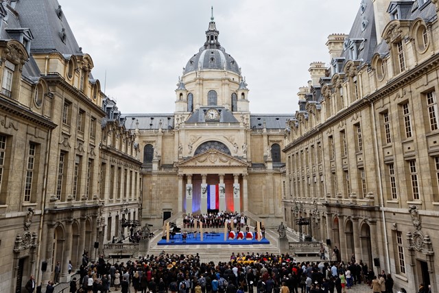 Entrée au Panthéon : hommage en Sorbonne